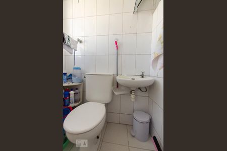 Apartamento para alugar com 65m², 2 quartos e 1 vaga Apartamento para alugar com 65m², 2 quartos e 1 vagaBanheiro de serviço