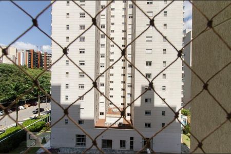 Apartamento à venda com 148m², 3 quartos e 3 vagas Apartamento à venda com 148m², 3 quartos e 3 vagasVista da suíte 1 e 3