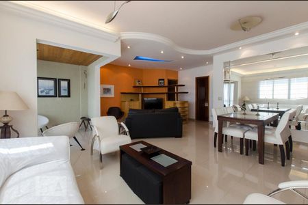 Apartamento à venda com 148m², 3 quartos e 3 vagas Apartamento à venda com 148m², 3 quartos e 3 vagasSala