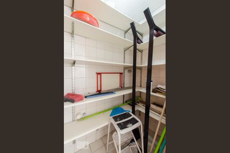 Apartamento à venda com 148m², 3 quartos e 3 vagas Apartamento à venda com 148m², 3 quartos e 3 vagasDispensa/Depósito