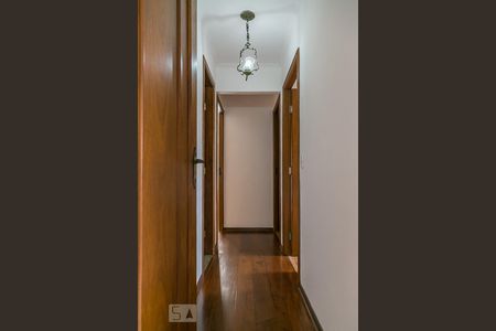 Corredor de apartamento para alugar com 3 quartos, 80m² em Vila Mariana, São Paulo