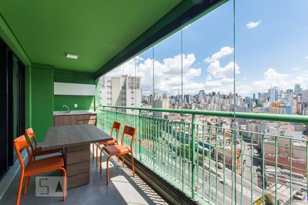 Apartamento à venda com 51m², 1 quarto e 1 vaga Apartamento à venda com 51m², 1 quarto e 1 vagaVaranda