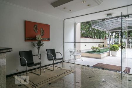Apartamento para alugar com 80m², 2 quartos e 1 vaga Apartamento para alugar com 80m², 2 quartos e 1 vagaHall de entrada