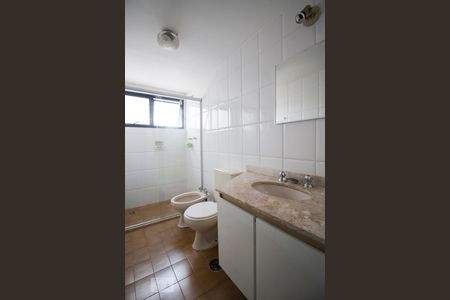 Banheiro da suite de apartamento à venda com 1 quarto, 55m² em Paraíso, São Paulo