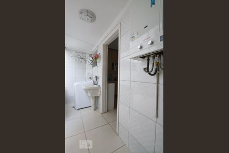 Apartamento para alugar com 95m², 2 quartos e 1 vaga Apartamento para alugar com 95m², 2 quartos e 1 vagaLavanderia