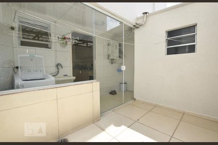 Apartamento para alugar com 95m², 2 quartos e 1 vaga Apartamento para alugar com 95m², 2 quartos e 1 vagaLavanderia/ Área aberta