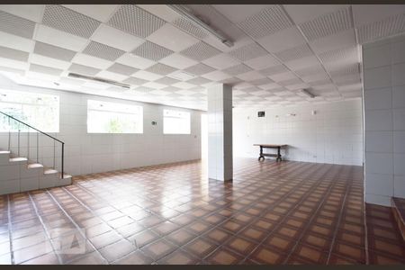 Apartamento para alugar com 95m², 2 quartos e 1 vaga Apartamento para alugar com 95m², 2 quartos e 1 vagaÁrea comum - Salão de festas