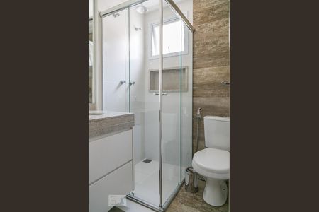 Banheiro de kitnet/studio para alugar com 1 quarto, 35m² em Bela Vista, São Paulo