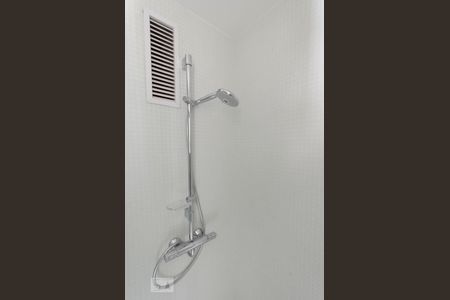 Banheiro de apartamento para alugar com 2 quartos, 70m² em Carandiru, São Paulo