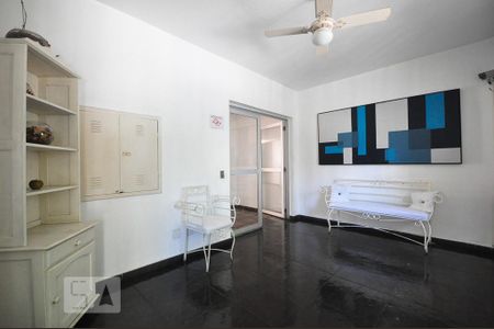 Apartamento à venda com 200m², 3 quartos e 2 vagashall social