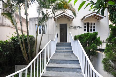 Apartamento à venda com 200m², 3 quartos e 2 vagasentrada