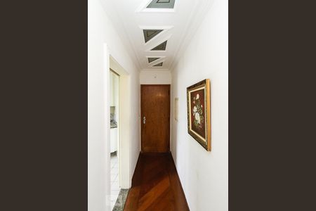 Corredor de entrada de apartamento à venda com 2 quartos, 70m² em Vila Regente Feijó, São Paulo