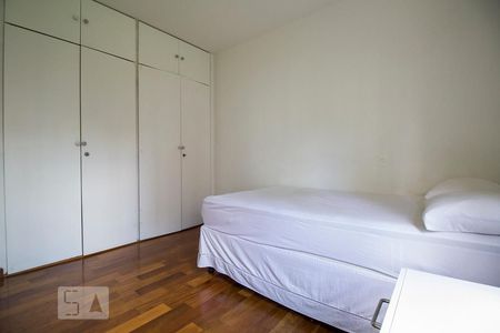 Suite 1 de apartamento à venda com 2 quartos, 130m² em Jardim Paulista, São Paulo
