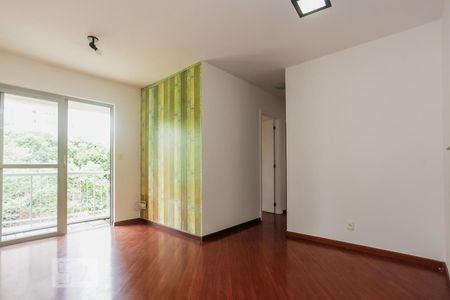 Sala de apartamento à venda com 3 quartos, 65m² em Jardim Londrina, São Paulo