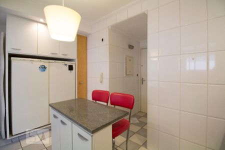 Apartamento à venda com 105m², 2 quartos e 1 vaga Apartamento à venda com 105m², 2 quartos e 1 vagaCozinha