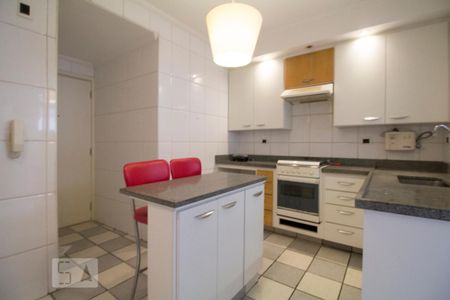 Apartamento à venda com 105m², 2 quartos e 1 vaga Apartamento à venda com 105m², 2 quartos e 1 vagaCozinha