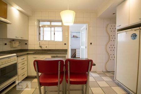 Apartamento à venda com 105m², 2 quartos e 1 vaga Apartamento à venda com 105m², 2 quartos e 1 vagaCozinha