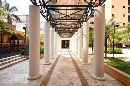 Apartamento à venda com 400m², 3 quartos e 4 vagas Apartamento à venda com 400m², 3 quartos e 4 vagasEntrada