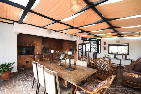 Apartamento à venda com 400m², 3 quartos e 4 vagas Apartamento à venda com 400m², 3 quartos e 4 vagasCobertura