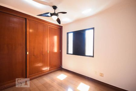 Apartamento à venda com 400m², 3 quartos e 4 vagas Apartamento à venda com 400m², 3 quartos e 4 vagasSuíte 2