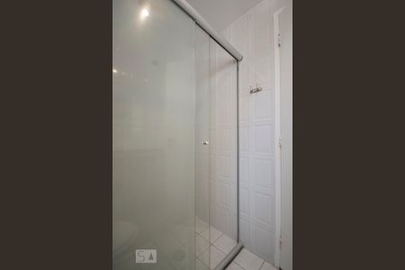 Apartamento à venda com 78m², 2 quartos e 1 vagaDetalhe Banheiro