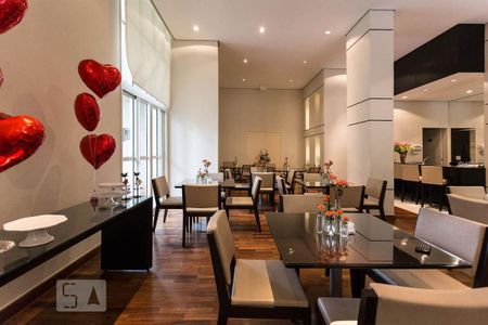 Apartamento à venda com 169m², 3 quartos e 2 vagasSalão de festas