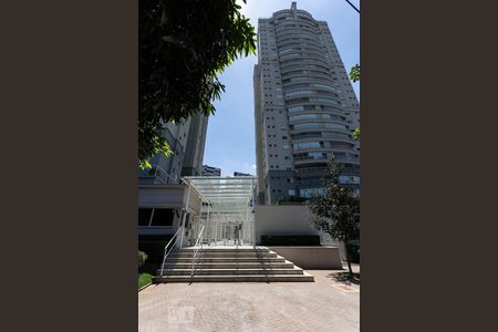 Apartamento à venda com 169m², 3 quartos e 2 vagasFachada