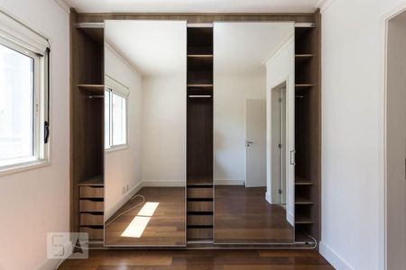 Apartamento à venda com 169m², 3 quartos e 2 vagasSuíte