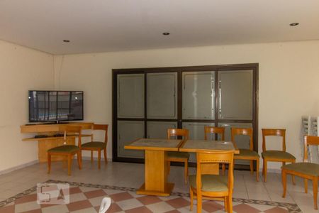 Apartamento para alugar com 67m², 2 quartos e 1 vaga Apartamento para alugar com 67m², 2 quartos e 1 vagaÁrea comum - Salão de festas