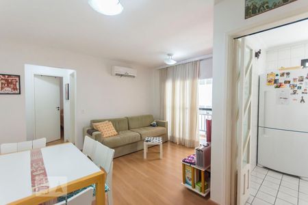 Sala de apartamento à venda com 1 quarto, 44m² em Vila Olímpia, São Paulo