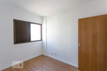 Apartamento à venda com 90m², 3 quartos e 1 vagaQuarto 2