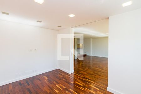 Apartamento para alugar com 210m², 4 quartos e 2 vagasSala de TV