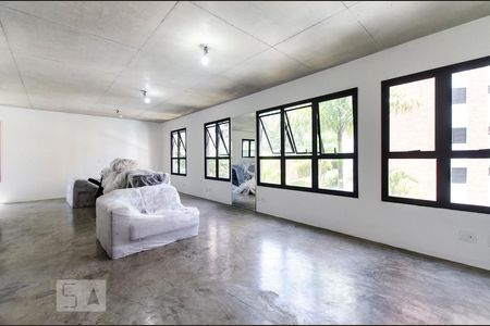 Sala de kitnet/studio para alugar com 1 quarto, 70m² em Vila Suzana, São Paulo