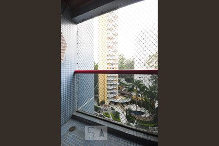 Apartamento à venda com 110m², 2 quartos e 2 vagasvaranda da suíte 1