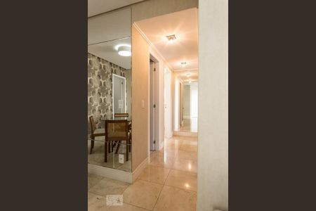 Corredor de apartamento para alugar com 3 quartos, 80m² em Vila Mascote, São Paulo