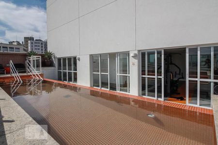 Studio para alugar com 41m², 1 quarto e 1 vaga Studio para alugar com 41m², 1 quarto e 1 vagaPiscina