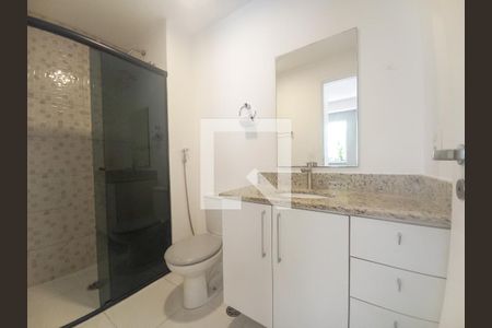 Banheiro de apartamento para alugar com 1 quarto, 41m² em República, São Paulo