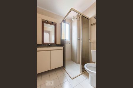 Banheiro de apartamento para alugar com 1 quarto, 42m² em Perdizes, São Paulo