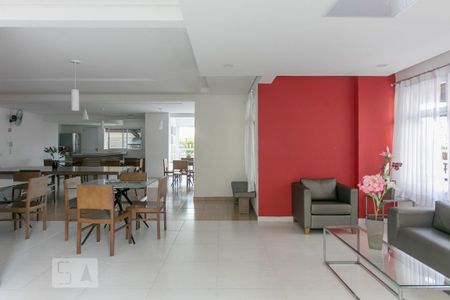 Apartamento para alugar com 80m², 3 quartos e 2 vagas Apartamento para alugar com 80m², 3 quartos e 2 vagasSalão