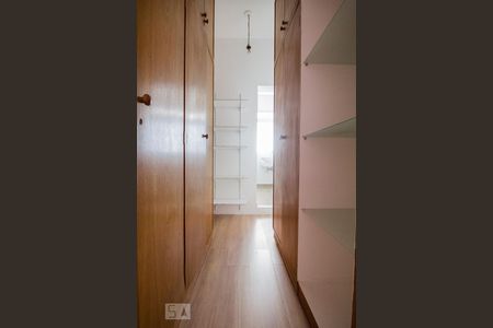 Apartamento à venda com 92m², 2 quartos e 1 vagaCloset