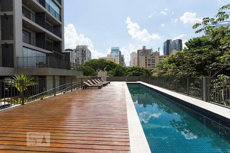 Studio à venda com 35m², 1 quarto e 1 vagaPiscina