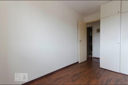 Quarto 1 de apartamento para alugar com 3 quartos, 74m² em Vila Ipojuca, São Paulo