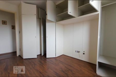 Quarto 1 de apartamento para alugar com 3 quartos, 74m² em Vila Ipojuca, São Paulo