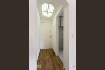 Entrada social de apartamento à venda com 1 quarto, 50m² em Indianópolis, São Paulo