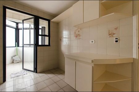 Apartamento à venda com 106m², 3 quartos e 2 vagasCozinha