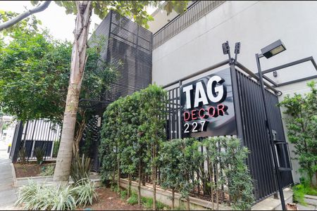 Apartamento para alugar com 81m², 1 quarto e 1 vagaFachada