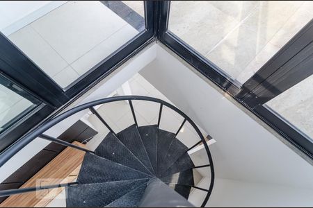 Apartamento para alugar com 81m², 1 quarto e 1 vagaEscada