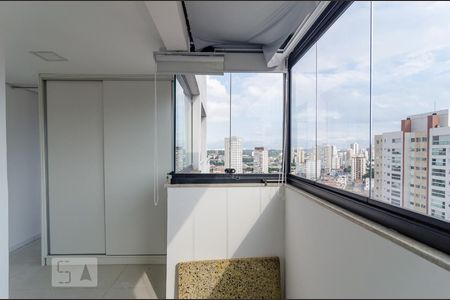 Apartamento para alugar com 81m², 1 quarto e 1 vagaSuíte