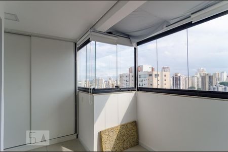 Apartamento para alugar com 81m², 1 quarto e 1 vagaSuíte