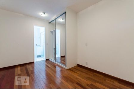 Suíte de apartamento para alugar com 2 quartos, 70m² em Vila Madalena, São Paulo